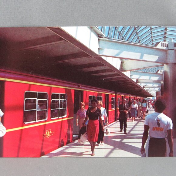 Share Vintage Postcard - Yorkdale Station Toronto Canada - Dexter Press - Picture 4 of 4